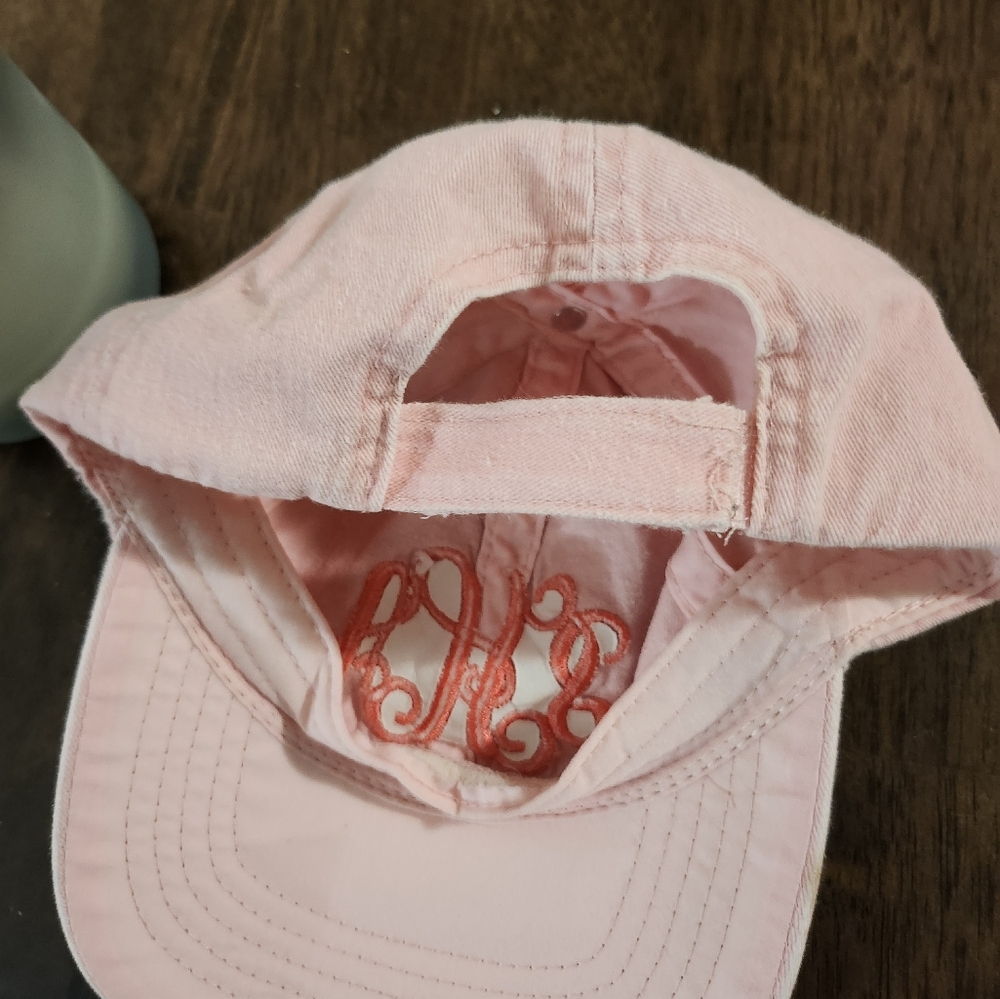 Pink Woman Cap - Picture 3 of 3